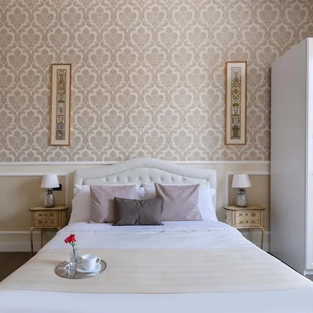 Renaissance Luxury Experience * Rome