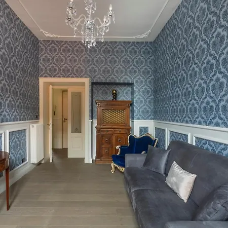 Renaissance Luxury Experience