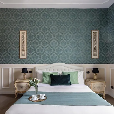Renaissance Luxury Experience * Rome